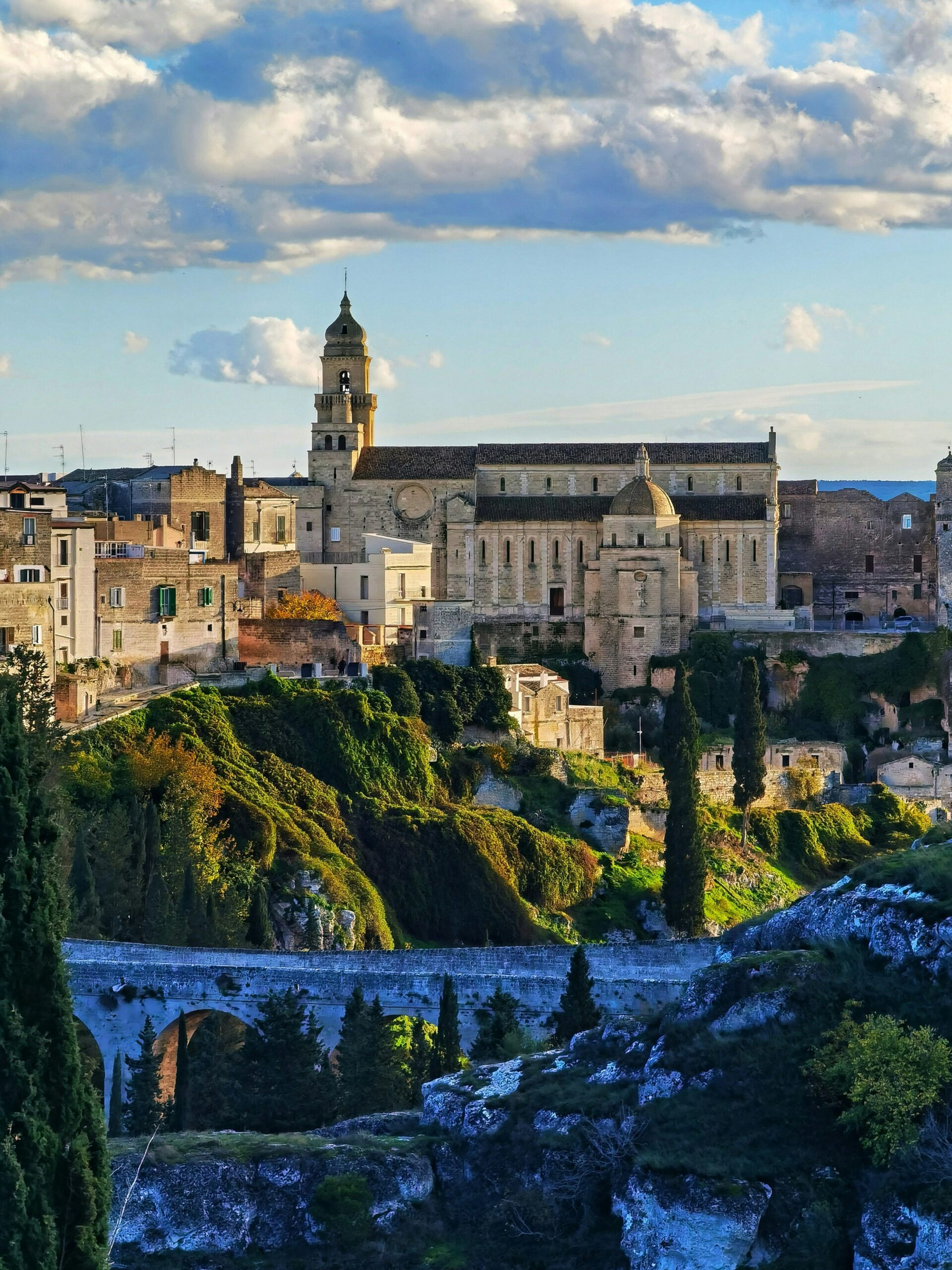 Puglia by UTMB: La Terra delle Gravine accoglie il trail running mondiale